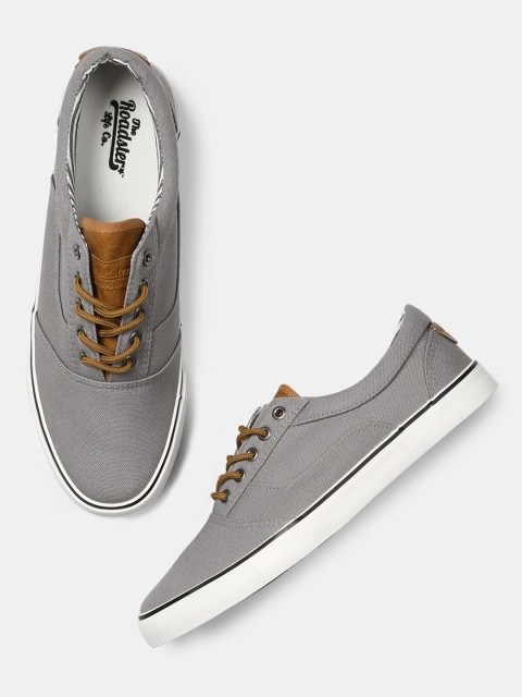 

Roadster Men Grey Solid Sneakers