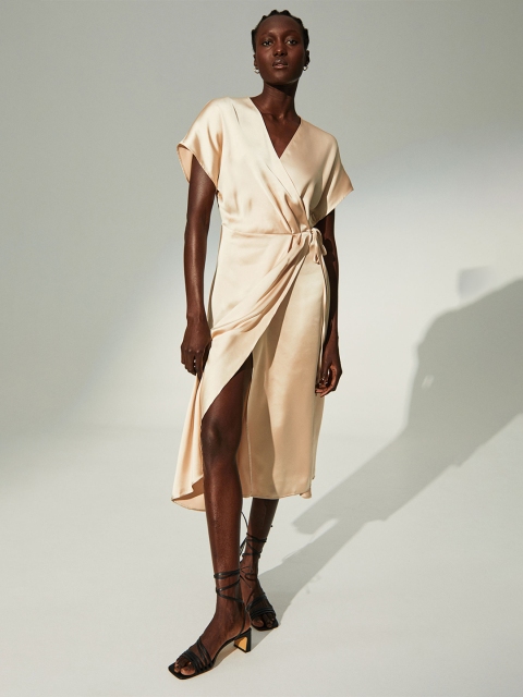 

H&M Beige Satin Bridesmaid Dress