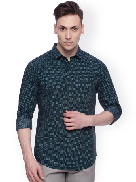 

Basics Men Green Slim Fit Printed Casual Shirt