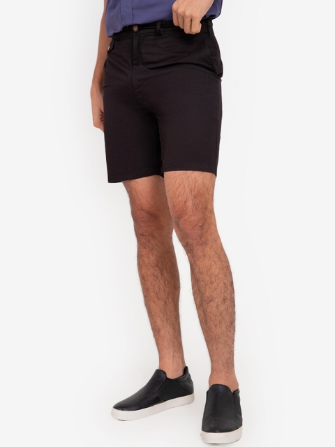 

ZALORA BASICS Men Black Pure Cotton Tab Detail Casual Shorts