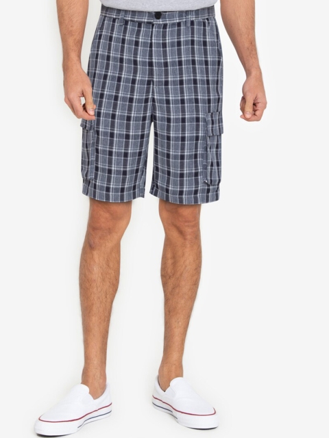 

ZALORA BASICS Men Grey Checked Shorts