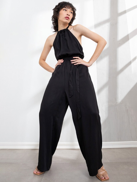 

ORIGIN BY ZALORA Black Halter Neck Basic Jumpsuit