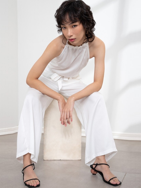 

ORIGIN BY ZALORA White Halter Neck Basic Jumpsuit