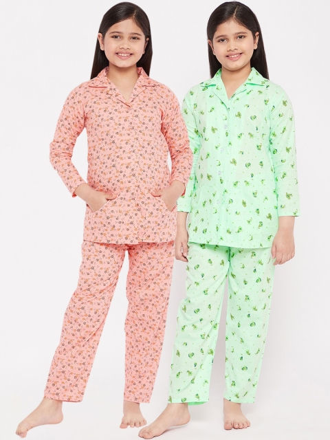 

KYDZI Girls Green & Peach-Coloured Printed Night suit