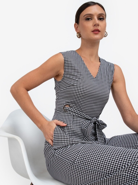 

ZALORA WORK Women White & Black Checked Wide Leg Jumpsuit