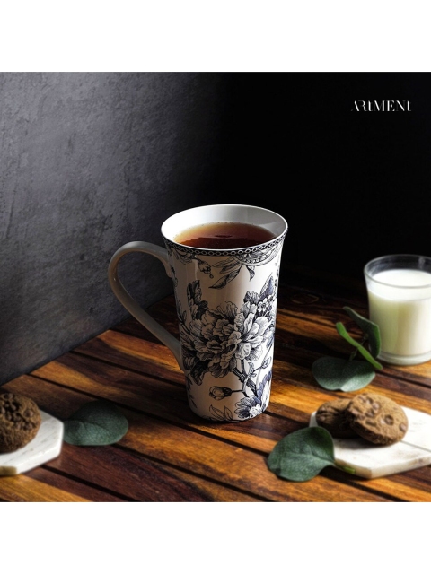 

THE ARTMENT White & Navy Blue Set of 2 Printed Ceramic Vintage Victorian Kraak Mugs