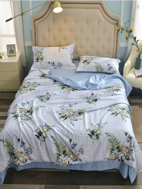 

JC Collection Blue Floral Printed Single Bedding Set With Quilt