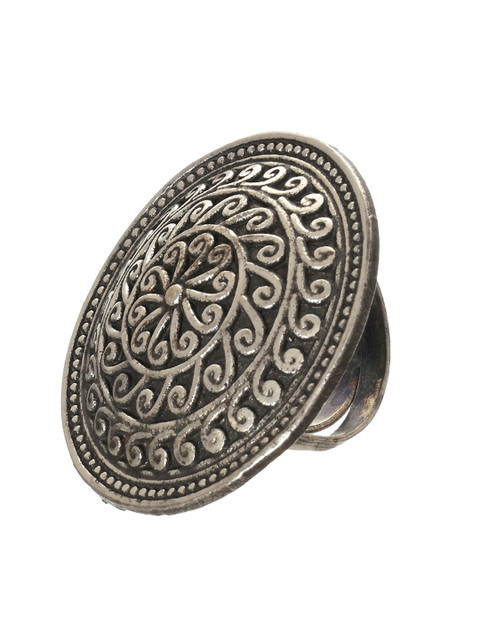 

INDYA Oxidized Silver-Plated Shield Adjustable Ring