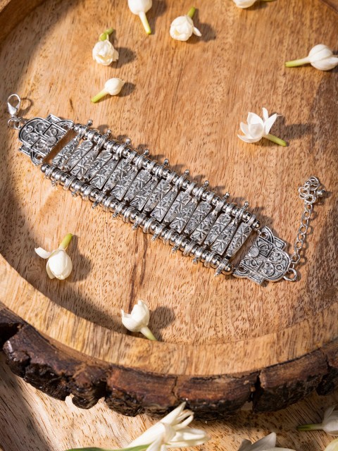 

Earthen BY INDYA Women Oxidised Silver-Plated Wraparound Bracelet