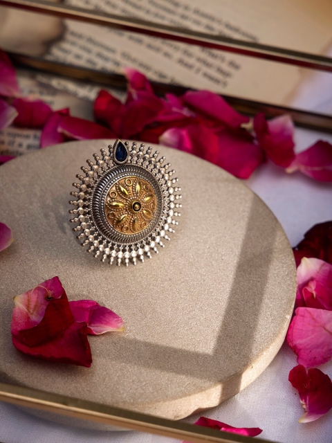 

INDYA Silver-Toned & Gold-Toned Stone-Studded Finger Ring