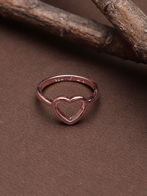 

KACY Women Rose Gold-Plated Heart Shaped Finger Ring