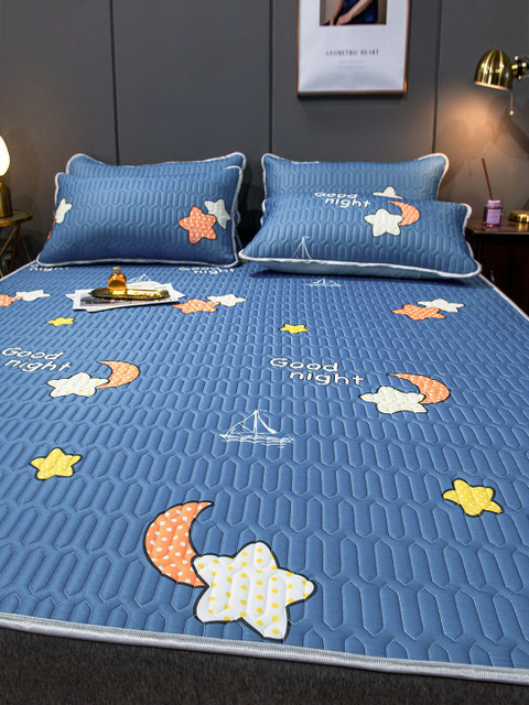 

JC Collection Blue Printed Double King Bed Covers With Pillow Covers
