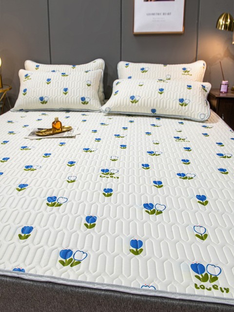 

JC Collection White & Blue Printed Fitted Double Super-King Bed Cover With 2 Pillow Covers