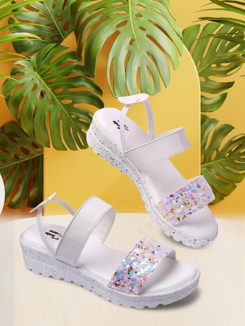 

TWIN TOES Women White Open Toe Flats with Bows
