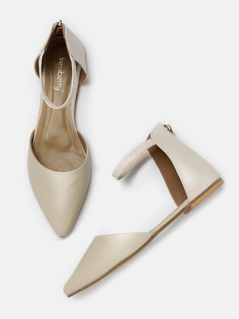 

DressBerry Women Cream-Coloured Ballerinas