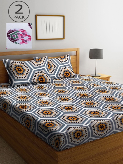 

KLOTTHE Grey & White Geometric 210 TC 2 King Bedsheet with 4 Pillow Covers