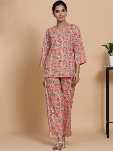 

mirari Women Peach-Coloured & Pink Printed Night suit