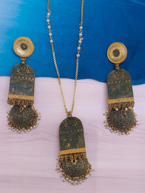 

DIVA WALK Gold-Plated Green Hand-Painted White Beaded Jewellery Set