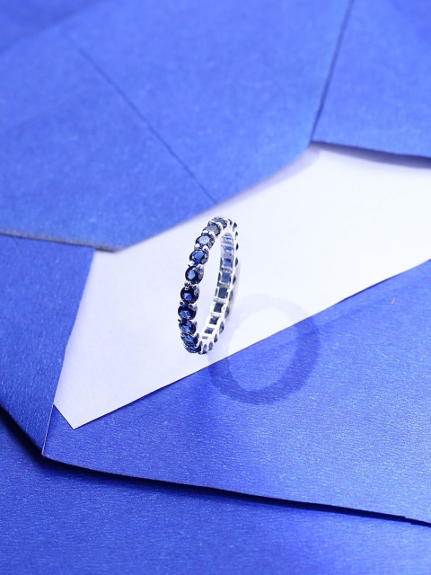 

Hiara Jewels Sterling Silver Rhodium-Plated Blue CZ-Studded Finger Ring