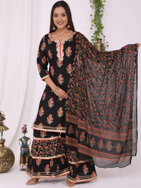 

SINGNI Women Black & Red Floral Printed Kurta with Palazzos & With Dupatta