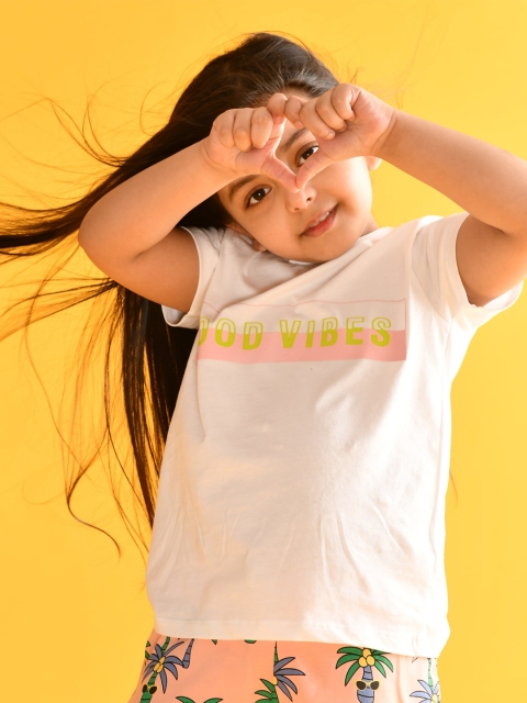 

Anthrilo Girls White Typography Printed T-shirt