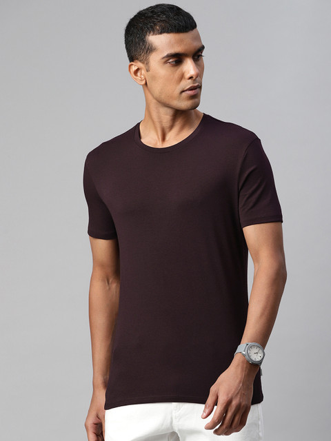 

Marks & Spencer Men Brown Solid T-shirt