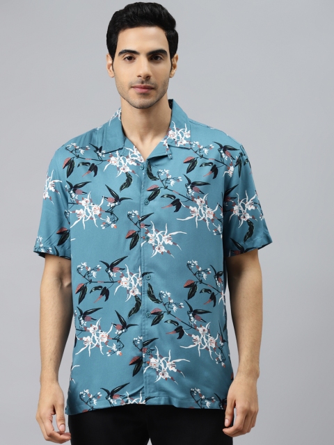 

Marks & Spencer Men Teal Blue & White Floral Printed Casual Shirt