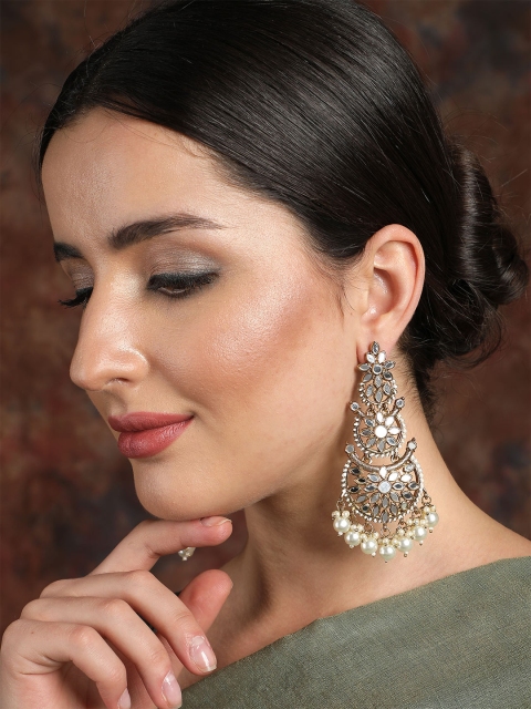 

Ishin Gold-Toned Floral Drop Earrings