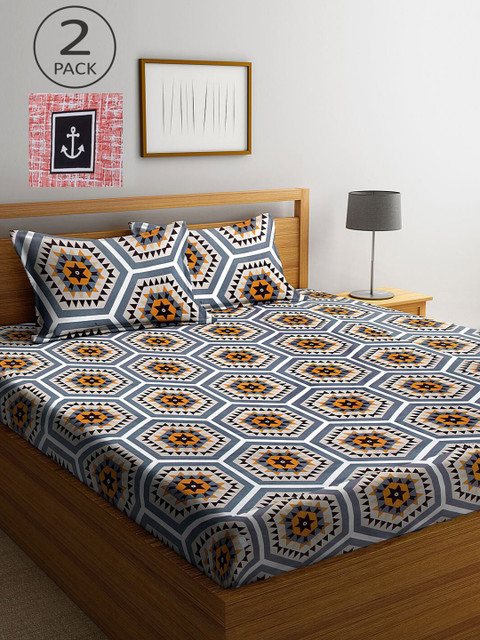 

KLOTTHE Multicoloured Geometric 210 TC 2 King Bedsheet with 4 Pillow Covers, Multi