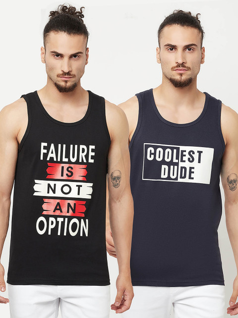 

KAY DEE Men Navy Blue & Black Typography Set Of 2 Printed Slim Fit Pure Cotton T-shirt
