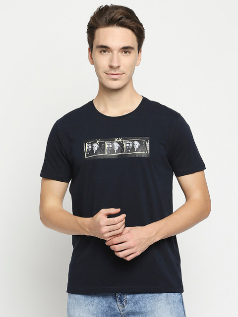 

SPYKAR Men Navy Blue Typography Printed Raw Edge Slim Fit T-shirt