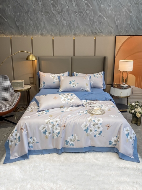 

JC Collection Grey & White Floral Summer 354 GSM Double Bed Quilt