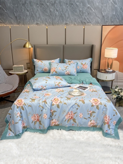 

JC Collection Blue & Green Floral Summer 354 GSM Single Bed Quilt
