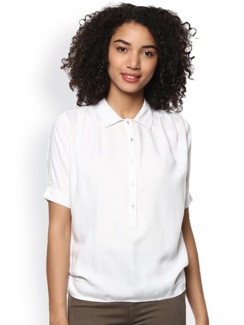 

Harpa White Shirt-Style Top