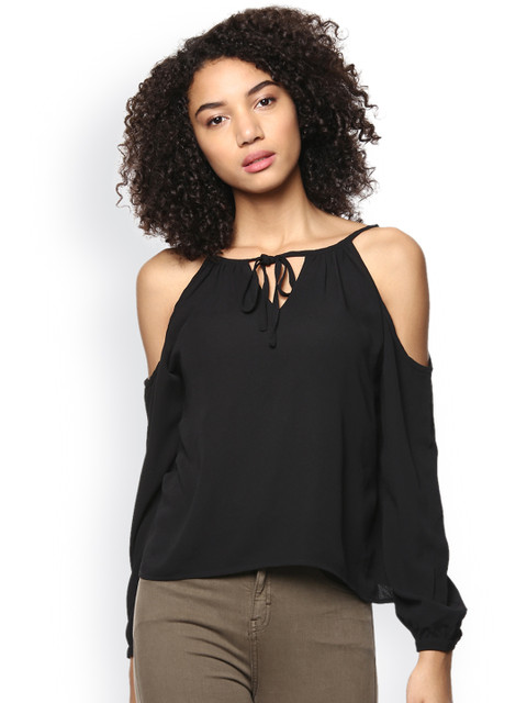 

Harpa Black Cold-Shoulder Top