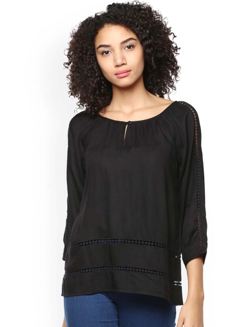 

Harpa Women Black Top