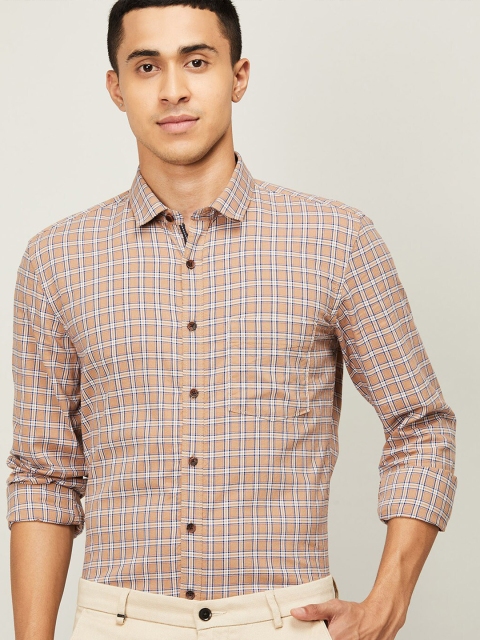 

CODE by Lifestyle Men Brown Checked Semiformal Shirt