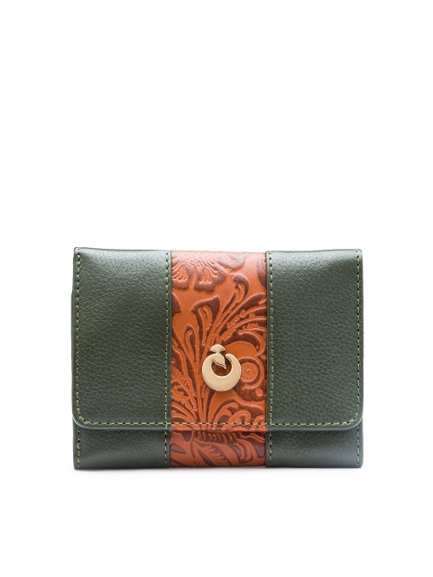 

Holii Women Green Ethnic Motifs Printed Leather Envelope