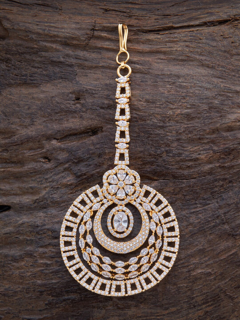 

Kushal's Fashion Jewellery Women White Embellished With Cubic Zirconia Mang Tikka