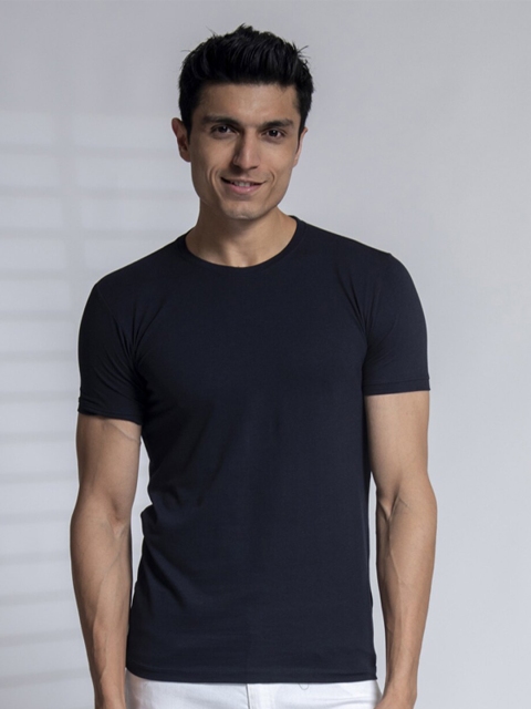 

Tinted Men Navy Blue Slim Fit T-shirt