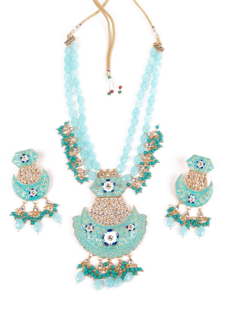 

ODETTE Gold-Toned & White Kundan-Studded & Beaded Jewellery Set