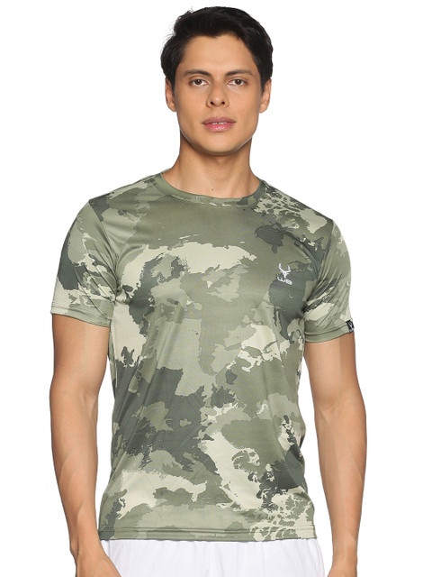 

Wildbrocket Men Green Camouflage Printed Slim Fit Training or Gym T-shirt