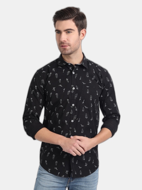 

SORATIA Men Black Slim Fit Printed Casual Shirt