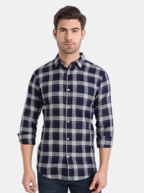 

SORATIA Men White Slim Fit Checked Casual Shirt