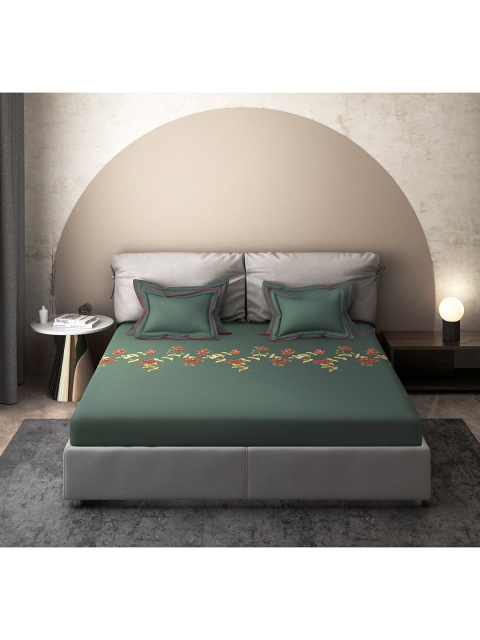 

DDecor Green & Orange Live Beautiful 210 TC Cotton Double XL Embroidered Bedding Set