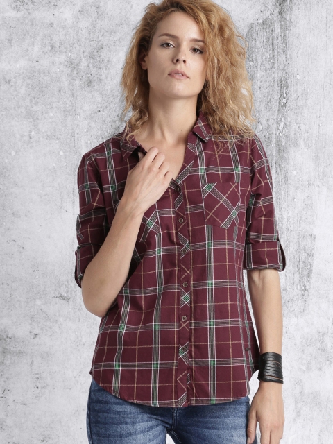 

Roadster Women Maroon Slim Fit Checked Casual Shirt