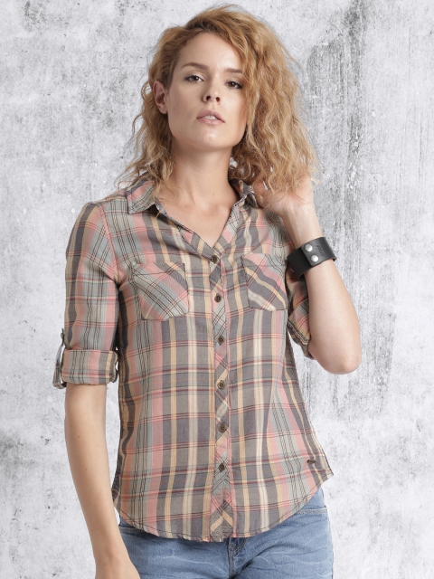 

Roadster Women Peach-Coloured & Navy Slim Fit Checked Casual Shirt