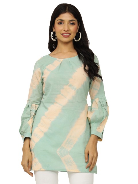 

DURVI Women Green & Peach Leheriya Dyed Pure Cotton Handloom Kurti