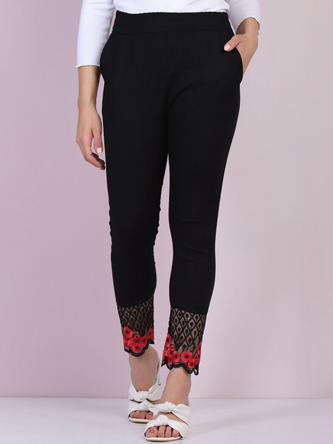 

BUY NEW TREND Women Black Solid Skinny-Fit Cotton Ankle-Length Leggings