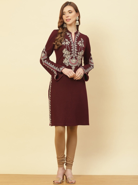 

Lakshita Women Burgundy Embroidered Flared Sleeves Thread Work Velvet Kurta